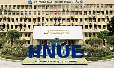 Gnomio là một hệ thống quản lý học tập (Learning Management System- LMS cho phép tạo các khóa học trên mạng Internet hay các website học tập trực tuyến. Ưu điểm của hệ thống Gnomio là làm việc online.